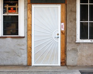 【京都府京都市】「グラビス」店舗のドアの鍵交換の画像イメージ