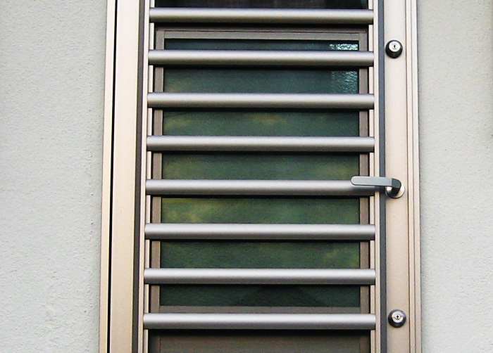 【東京都板橋区】「ユーシンショウワ」勝手口ドアの鍵交換の画像イメージ